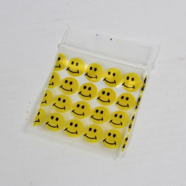 Picture Button Bags - 40mm x 40mm Yellow Smiley