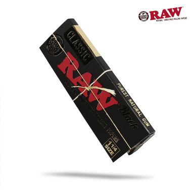 RAW Classic Black 1 1/4 Size Papers